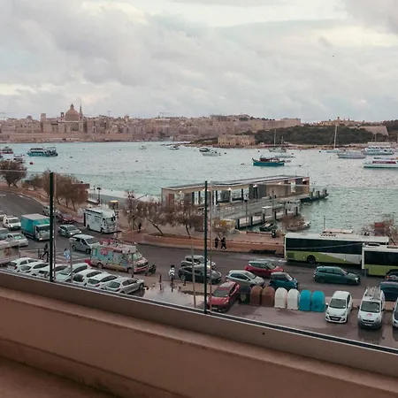 Galileo - Seafront Luxury Apartment Sliema