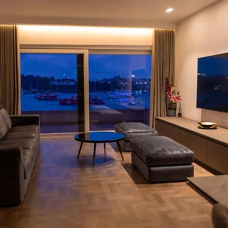 Galileo - Modern Seafront Apartment-sliema Ferries * سليمة