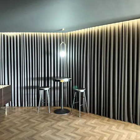 Galileo - Modern Seafront Apartment-sliema Ferries