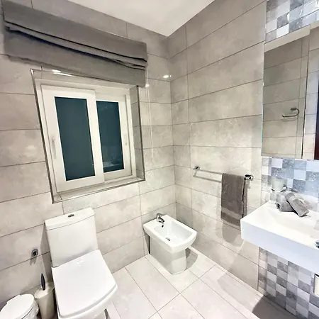 Galileo - Modern Seafront Apartment-sliema Ferries سليمة