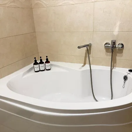 Galileo - Modern Seafront Apartment-prime Location * Sliema