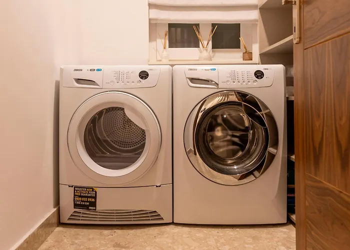 Galileo - Modern Seafront Apartment-prime Location Apartment Sliema