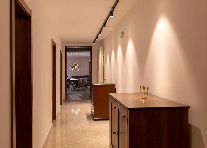 Galileo - Modern Seafront Apartment-prime Location *