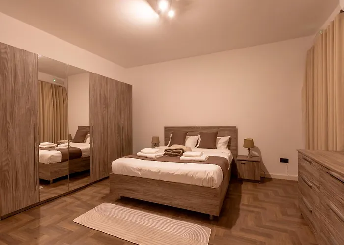 Apartment Galileo - Modern Seafront Apartment-prime Location