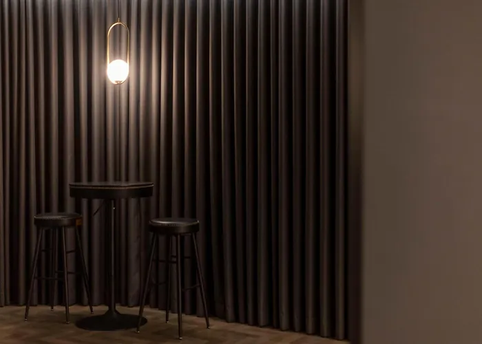 Galileo - Modern Seafront Apartment-prime Location Sliema