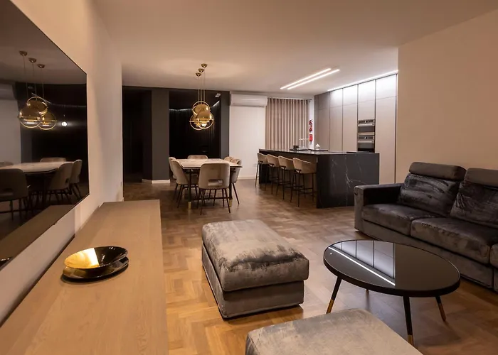 Galileo - Modern Seafront Apartment-prime Location Apartament