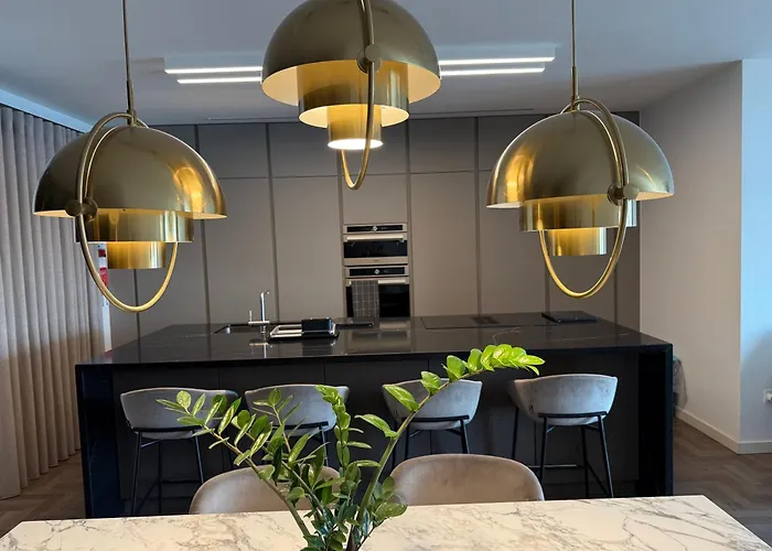 Galileo - Modern Seafront Apartment-prime Location Apartment Sliema