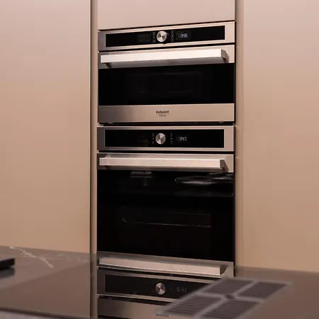 Galileo - Seafront Luxury Apartment *